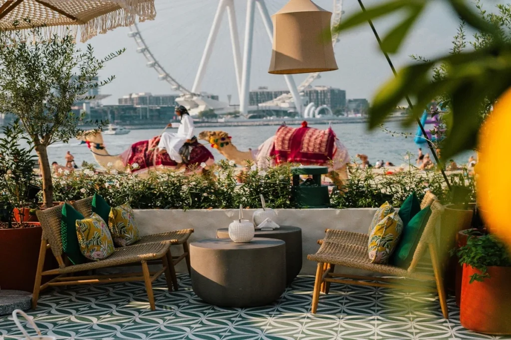 Restaurant with Beach view