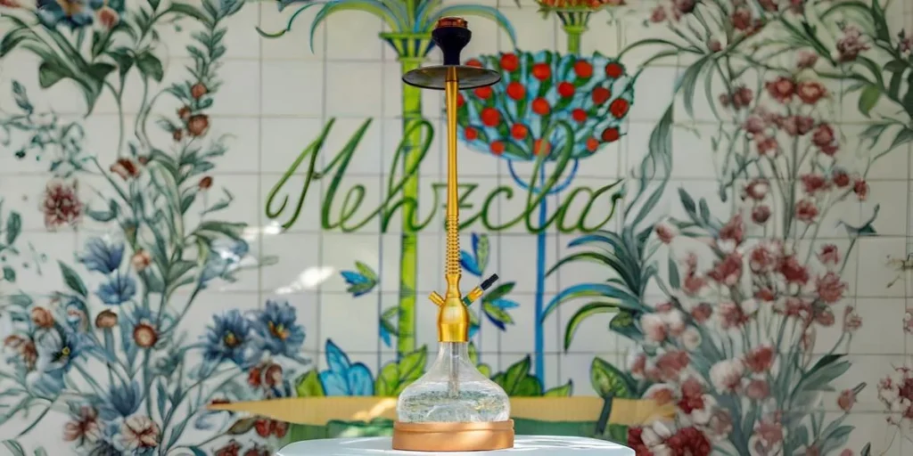Shisha at Mehzcla