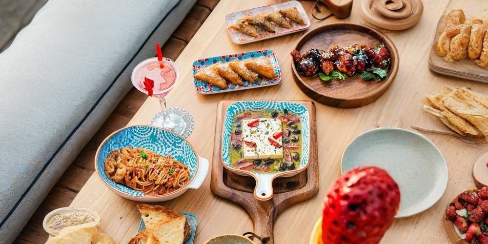 food and ambiance at Mehzcala restaurant